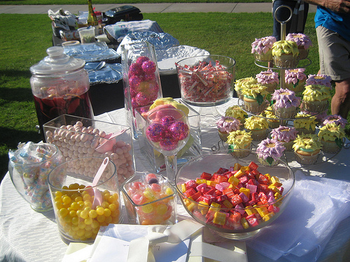 Wedding Cake Alternatives: Candy Buffet