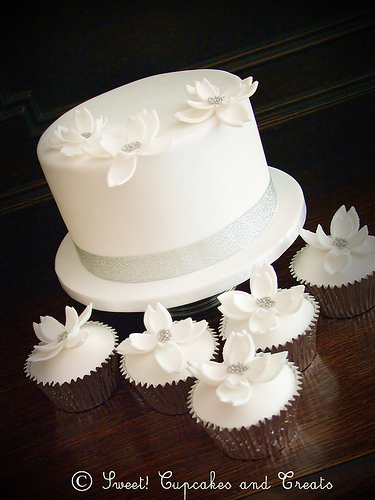 White Wedding Cakes - Dogwood Cupcakes
