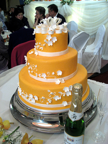 Orange Wedding Cake Pictures - White Details