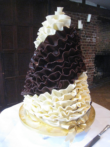 Chocolate Ruffles - Wedding Cake Pictures