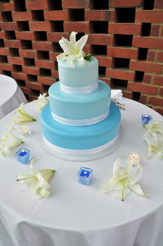 Blue Wedding Cakes - 3 Tones