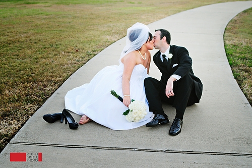 Real Wedding Pictures - April and Michael's Kiss