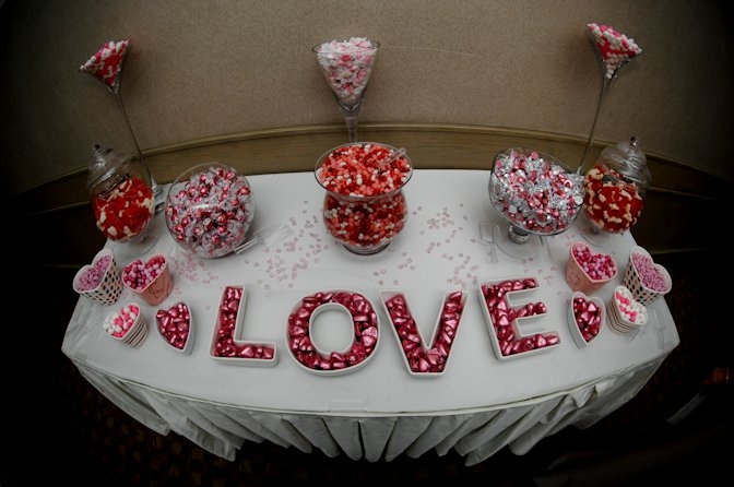 Real Wedding Pictures - Candy Buffet